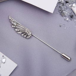 Цена за 2 шт. Булавка «Крыло», 9×1 см, белая в серебре