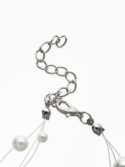 Браслет жемчуг «На леске», 3 нити, бусины №4, 6, 8, цвет белый в серебре, 16 см