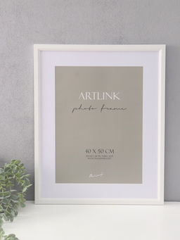 Фоторамка для фото 40×50 см, с паспарту (30×40 см), Anna, МДФ, белый (пластиковый экран)