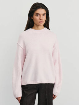 Вязаный джемпер с декоративными швами / Zarina