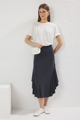 TRENDYOLMILLA Antrasit More Sustaniable Modal Icerikli Asimetrik F?rf?rl? Orme Etek TWOSS25ET00113