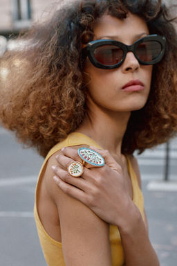 PACK 2 ANILLOS FORMAS GEOM?TRICAS FLORES / Dorado