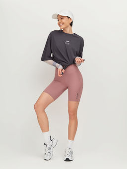 Футболка прямого силуэта с разрезом спереди графит - NEVERLATE фото 7