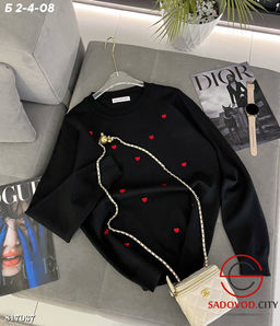 Свитер женский с сердечками