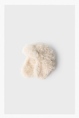 FAUX FUR SKI COLLECTION HAT - Zara фото 8