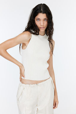 Top en punto de canale con tiras entrelazadas - H&m фото 3