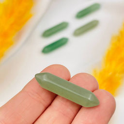 Кристалл двухконечный из зеленого Авантюрина - Радуга самоцветов фото 2