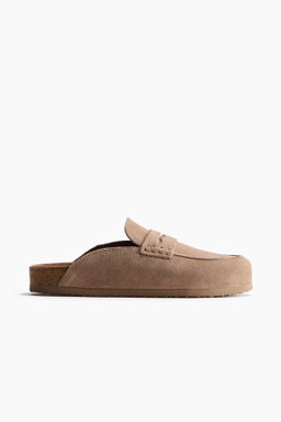 Mules de piel estilo mocas?n