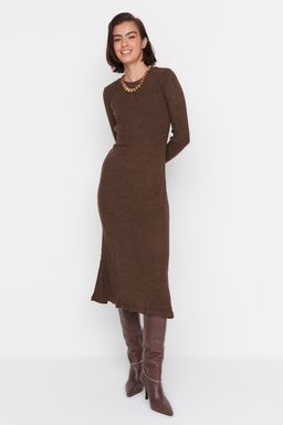 TRENDYOLMILLA Kahverengi Midi Triko Bisiklet Yaka Elbise TWOAW21EL0422 фото 10