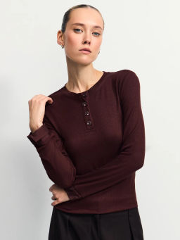 Лонгслив в рубчик из вискозы / Zarina  фото 7