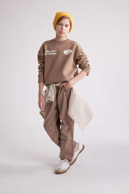 Габардиновые брюки-джоггеры для мальчиков со шнуровкой на талии и эластичными карманами на штанинах - Defacto фото 2