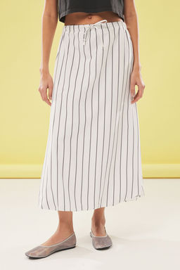 TRENDYOLMILLA Beyaz Balon Cizgili Maxi Boy Dokuma Etek TWOSS25ET00077 фото 3