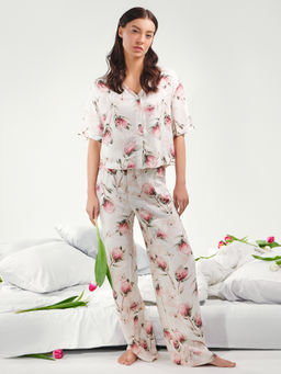 Комплект домашний женский кремовый с цветочным принтом