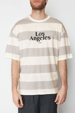 TRENDYOL MAN Tas Oversize Cizgili Sehir Bask?l? %100 Pamuklu T-Shirt TMNSS24TS00062 - Trendyolmilla фото 4
