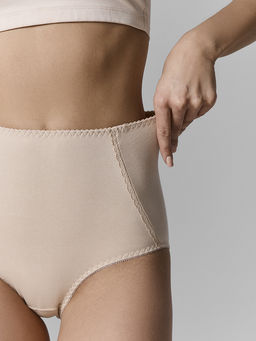 Цена за 2 штуки! Трусы макси женские бежевые утягивающие - Mark formelle фото 6