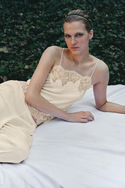 TOP LENCERO SATINADO ENCAJE / Crudo - Zara фото 5