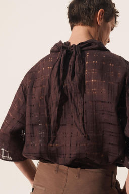 CAMISA PA?UELO ESTRUCTURA 100% LINO / Berenjena oscuro - Zara фото 3