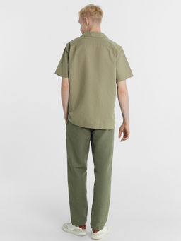 Мужская рубашка хаки из хлопка и льна хаки1 111819 - Mark formelle фото 3