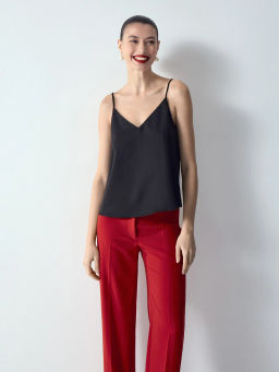 Топ на бретелях