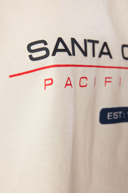 Ekru %100 Kal?n Pamuklu Relaxed/Rahat Kal?p Yuksek Slogan Bask?l? Orme T-Shirt TWOSS25TS00079