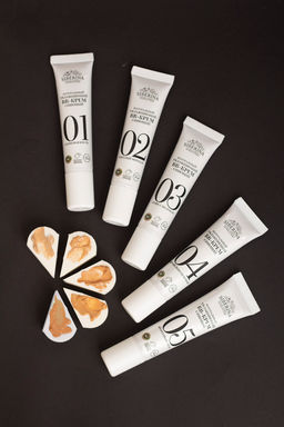 Натуральный увлажняющий BB-крем сияющий тон 1 Слоновая кость - Siberina фото 11