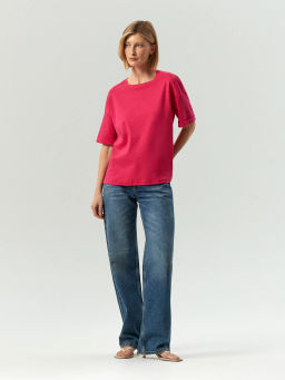 ЕМКА NEW / Трикотажная футболка со спущенным плечом