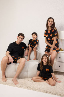 Siyah Unisex %100 Pamuk Ay?c?k Bask?l? K?sa Kol Family/Aile-K?z Orme Pijama Tak?m? TKDSS25PT00015
