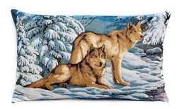 Серые волки- гобеленовая наволочка 35х50 см