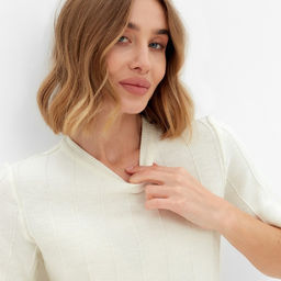 Футболка женская MINAKU: Knitwear collection, экрю, размер 44