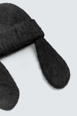 GOOFY EAR KNIT BEANIE HARRY LAMBERT FOR ZARA X DISNEY  фото 2
