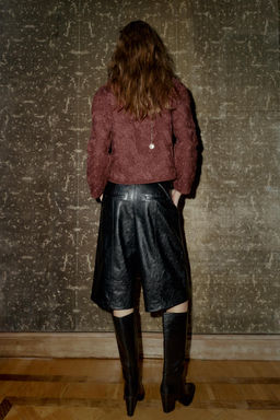 LONG FAUX LEATHER BERMUDA SHORTS