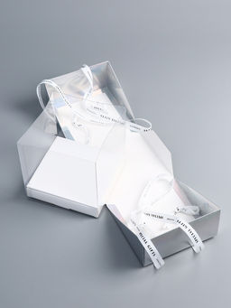 Коробка под бенто - торт с ленточками, серебро, 15.5×15.5×16 см