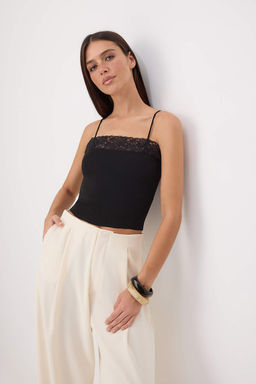 Siyah Dantel Detayl_ Ask_l_ Triko Bluz TWOSS26BZ00898