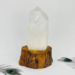 Кристалл из Горного Хрусталя на подставке
