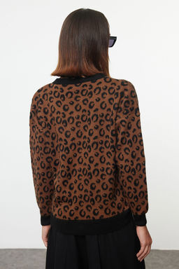 TRENDYOLMILLA Siyah Yumusak Dokulu Leopar Desenli Triko H?rka TWOAW25HI00330 фото 5