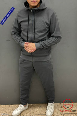 Костюм мужской спортивный