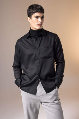 Рубашка стандартного кроя с длинным рукавом