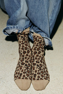 ANIMAL PRINT SOCKS