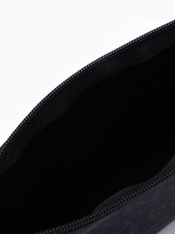 Косметичка-пенал на молнии, маленькая, с буквами, чёрная