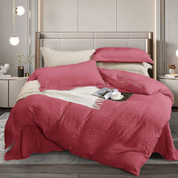 Постельное белье, комплект 1,5 спальный Азалия 4 предмета: пододеяльник 145х215см, простыня 150х220см, 2 наволочки 70х70см с клапаном-запахом, макосатин жатый гладкокрашенный 85г/м2, бамбук 40%, полиэстер 60%, упаковка классическая ПВХ 32х41см, 