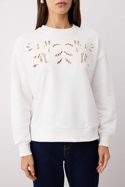 Ekru Nak?sl? Regular/Normal Kal?p Orme Sweatshirt TWOAW26SW00011 - Trendyolmilla фото 3