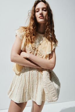 Blusa con volantes de encaje - H&m фото 2