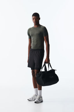 Camiseta de deporte en DryMove Muscle Fit - H&m фото 3