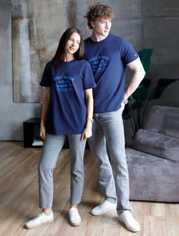 Футболка из премиального хлопка с авторским принтом