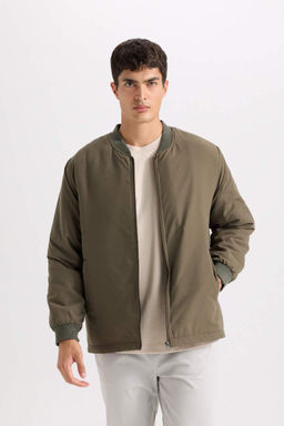 Водоотталкивающая сезонная легкая куртка-бомбер стандартного кроя с воротником-молнией и двойными карманами