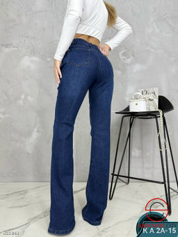 Джинсы широкие сзади на резинке