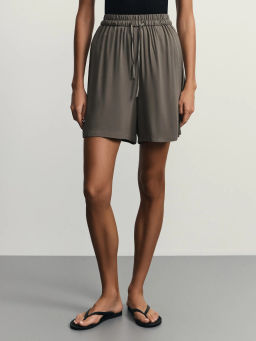 Шорты из вискозы с эластичным поясом / Zarina  фото 3