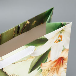 Цена за 2 шт. Пакет подарочный ламинированный, упаковка, «Лучшему учителю», M 30×26×9 см