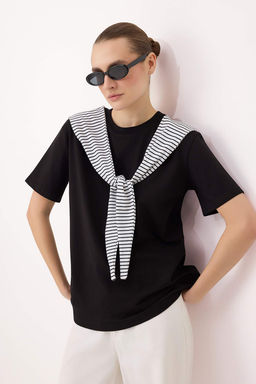 Siyah Oversize/Genis Kal?p K?sa Kollu Baglama Detayl? Uzun Yumusak Orme T-shirt TWOSS26TS00269