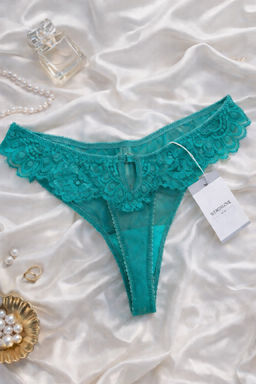 D0115 ЗЕЛЕНЫЕ ТРУСЫ